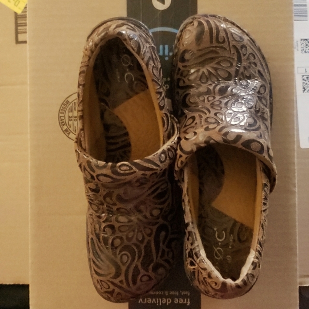 Shoes